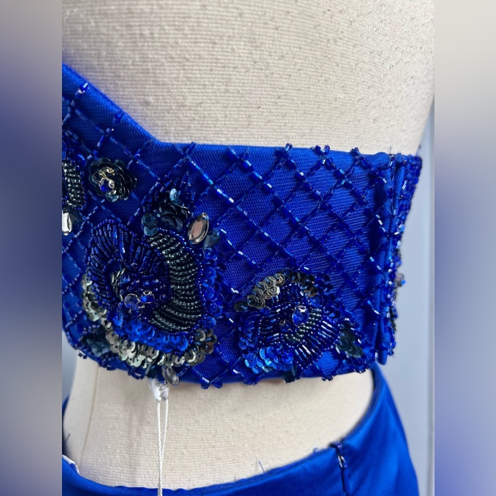 Prom dress - Picture 6 of 7